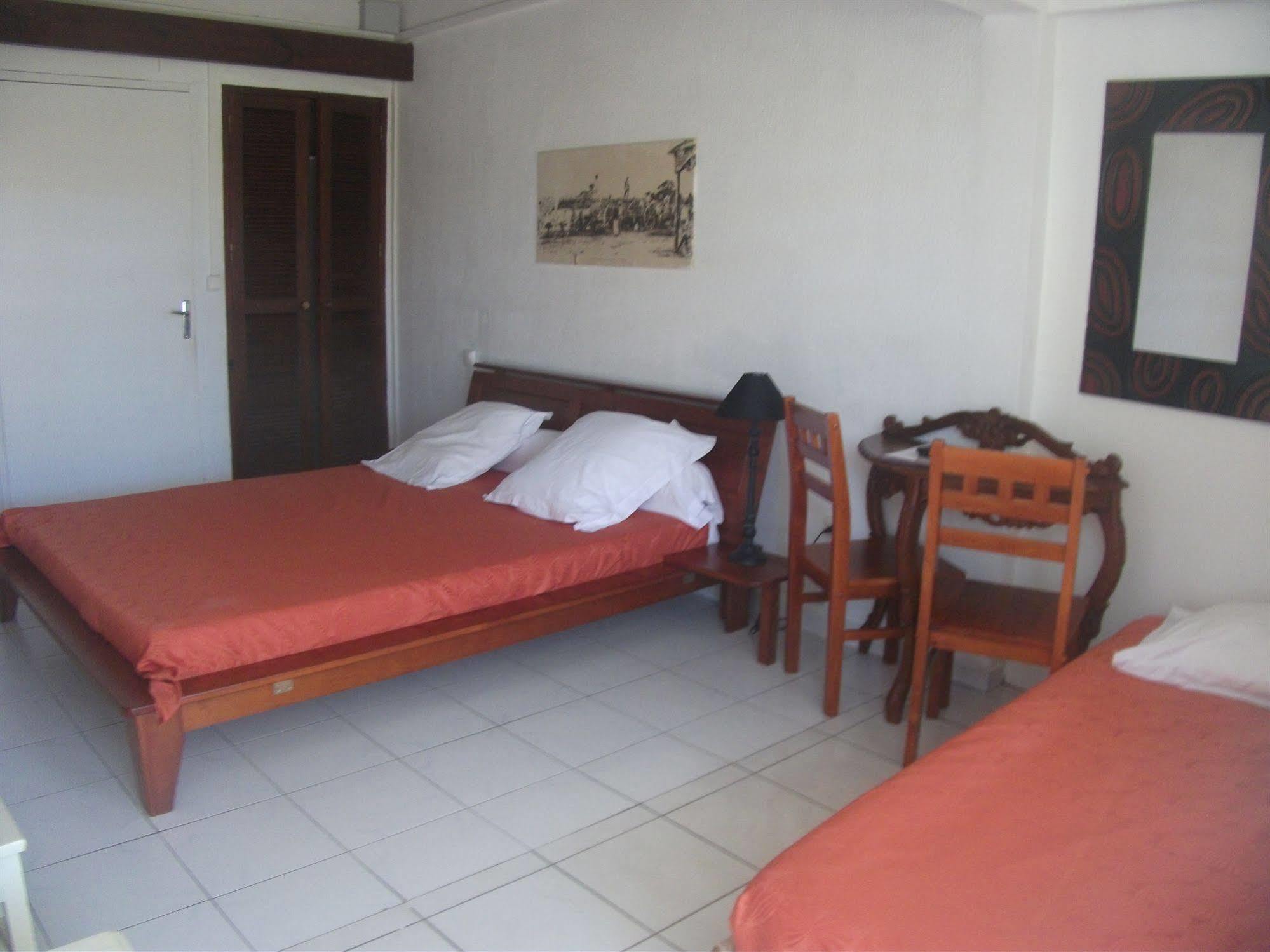 Hotel Le Rotabas Sainte-Anne  Ngoại thất bức ảnh